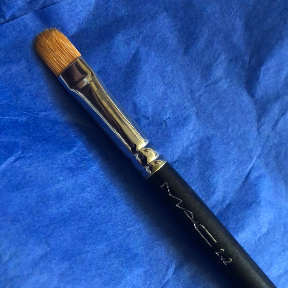 COPY - 242 SYNTHETIC SHADER BRUSH